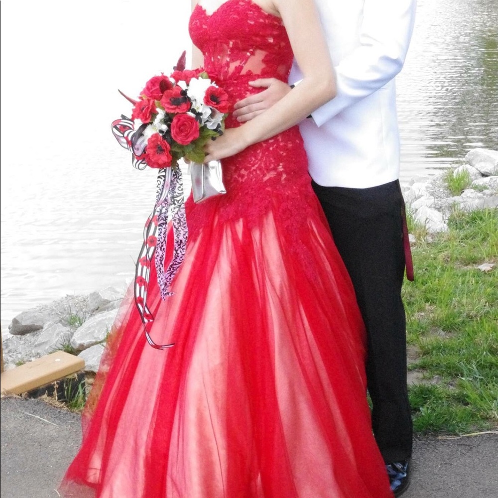 Red mermaid prom dress